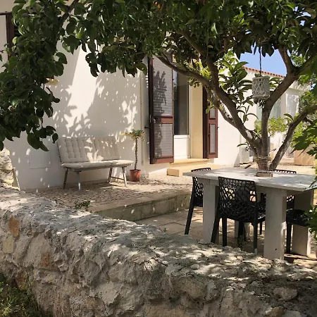 Bed & Breakfast Tenuta La Cornula 4*