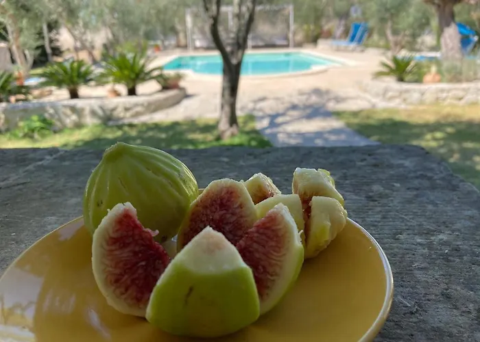 Tenuta La Cornula Bed & Breakfast 4*