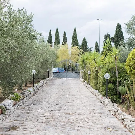 Tenuta La Cornula Alojamento de Acomodação e Pequeno-almoço San Donato di Lecce