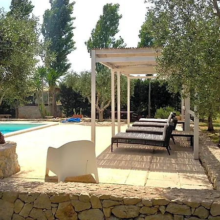 Tenuta La Cornula Bed & Breakfast 4*